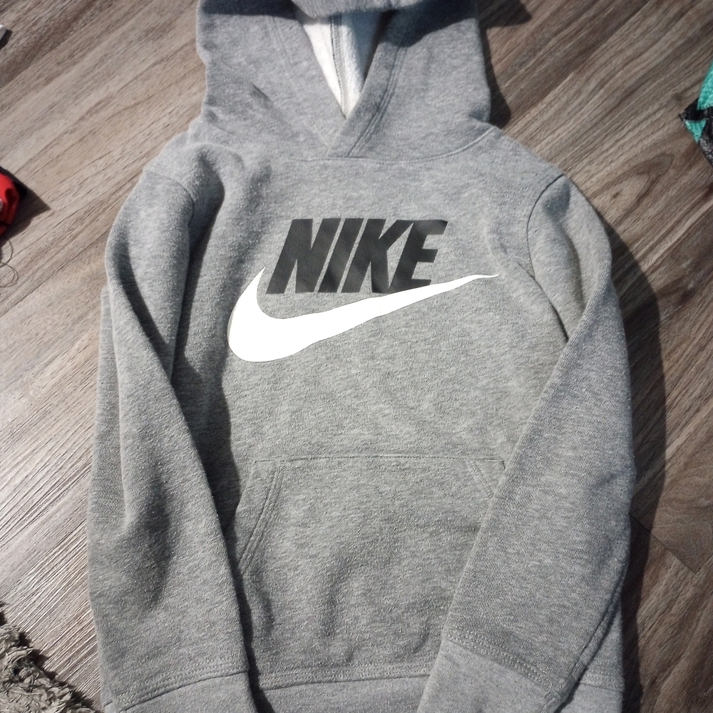 Nike Men's Gray Hoodie with Logo
